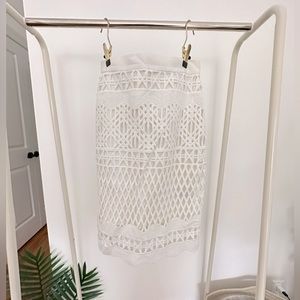 KENDALL + KYLIE - lace white skirt SIZE XS